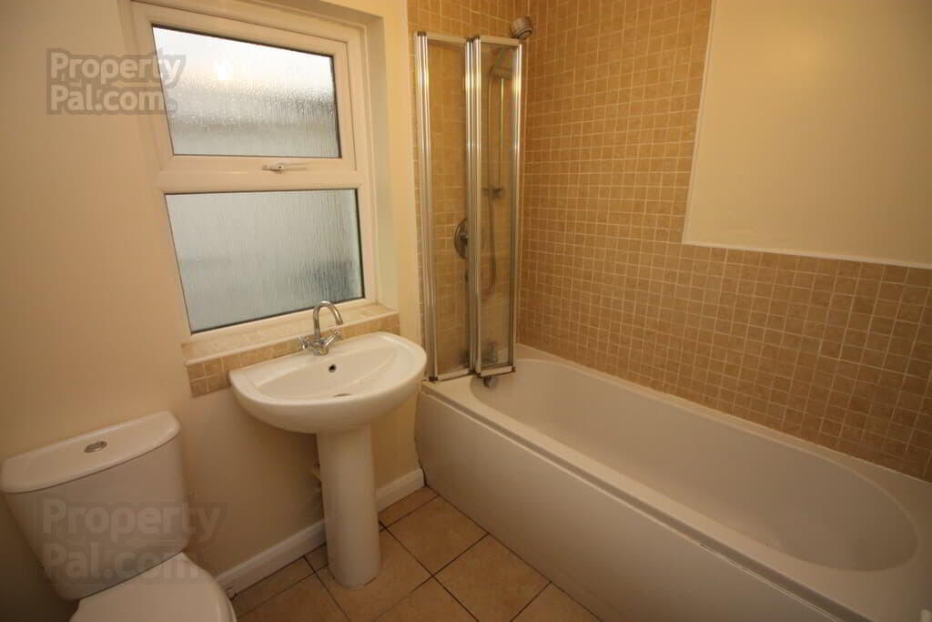 23 Richview Street 6 of 13