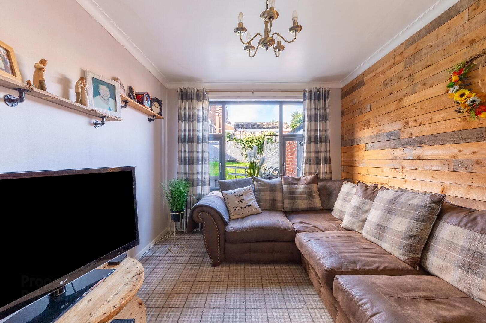 9 Westway Crescent 12 of 25