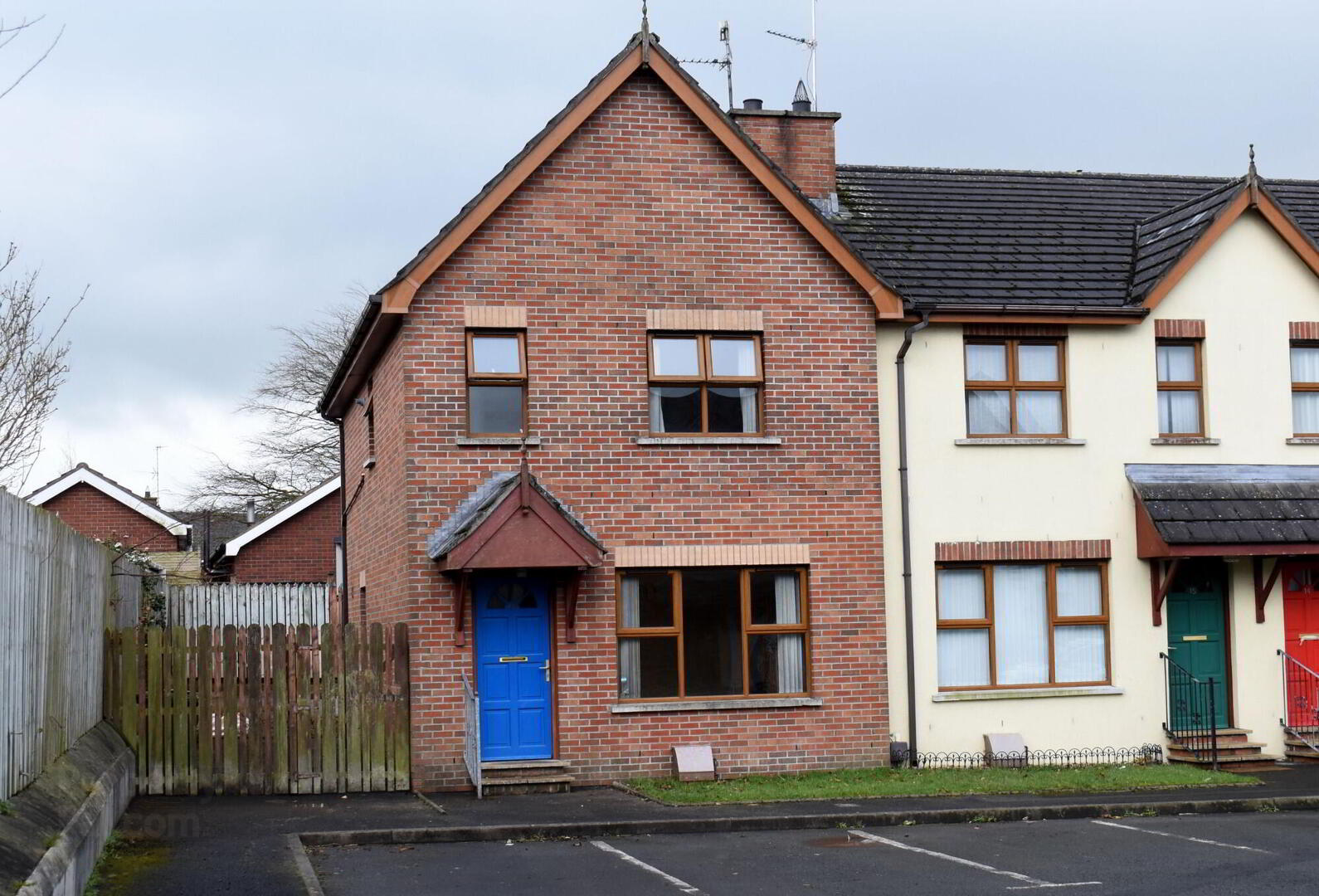 16 School House Mews