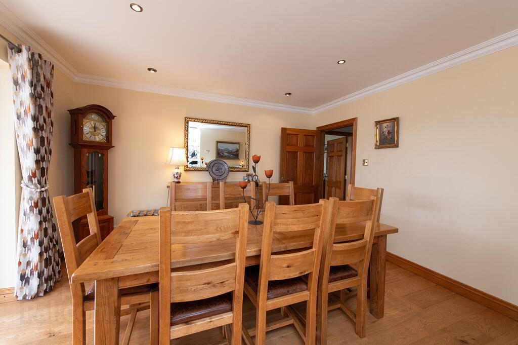 18 Kingsmoss Road 8 of 42