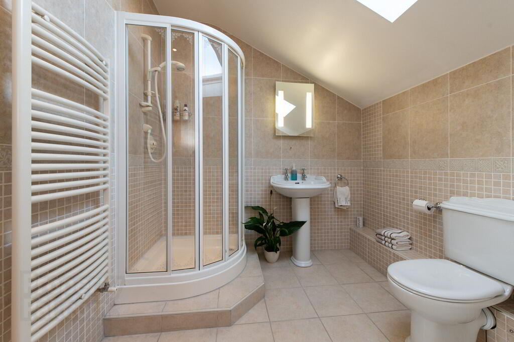 18 Kingsmoss Road 26 of 42