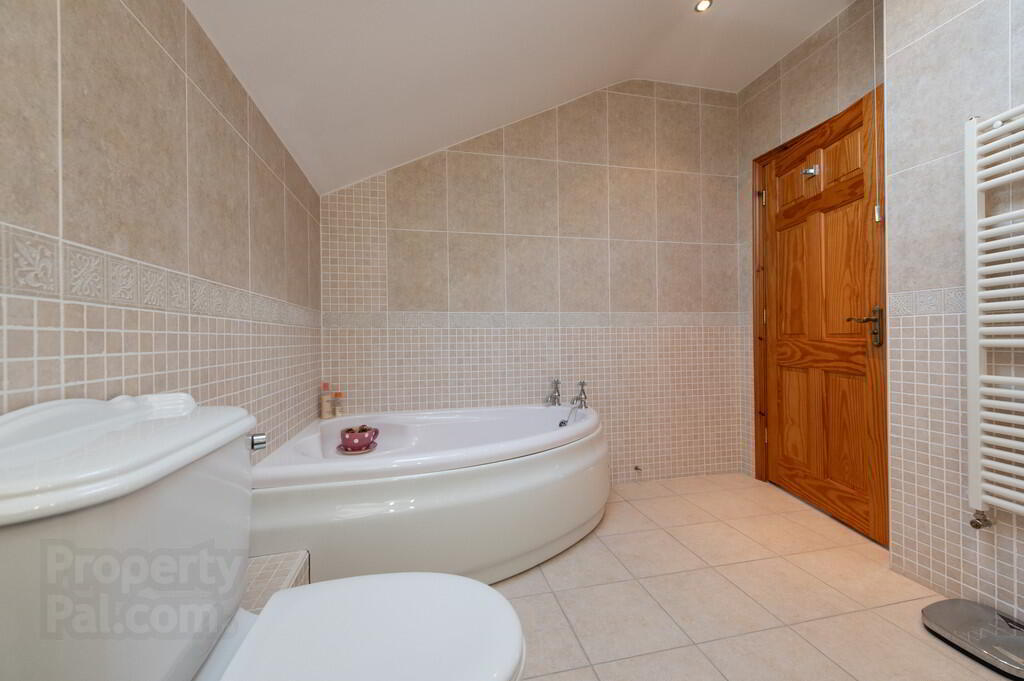18 Kingsmoss Road 28 of 42