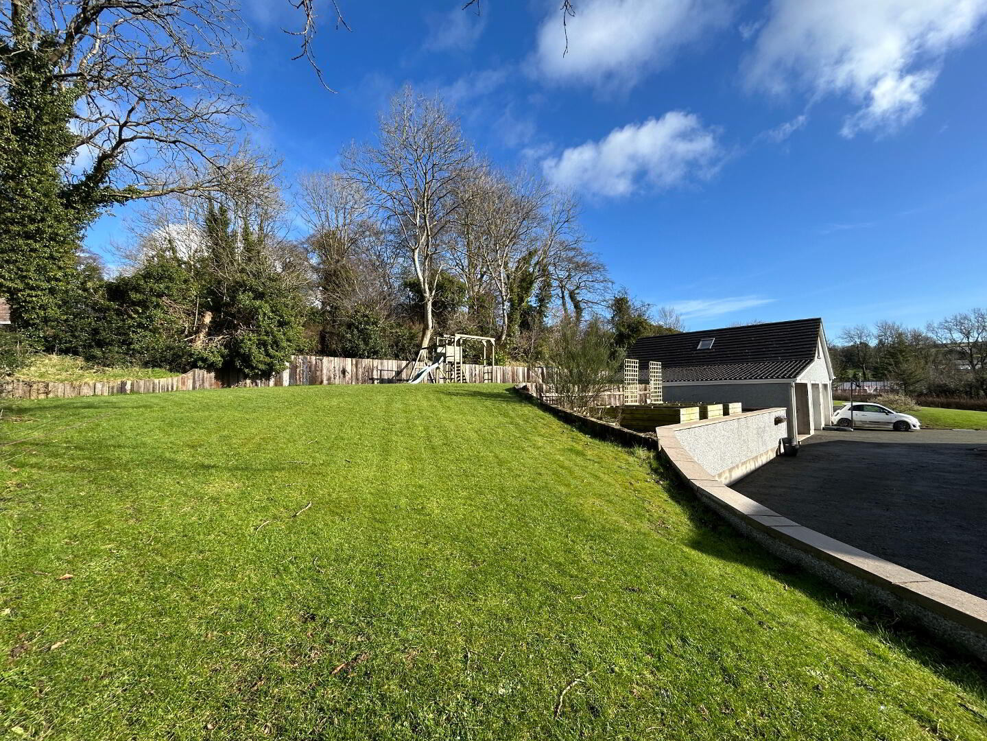 150 Roguery Road 39 of 55