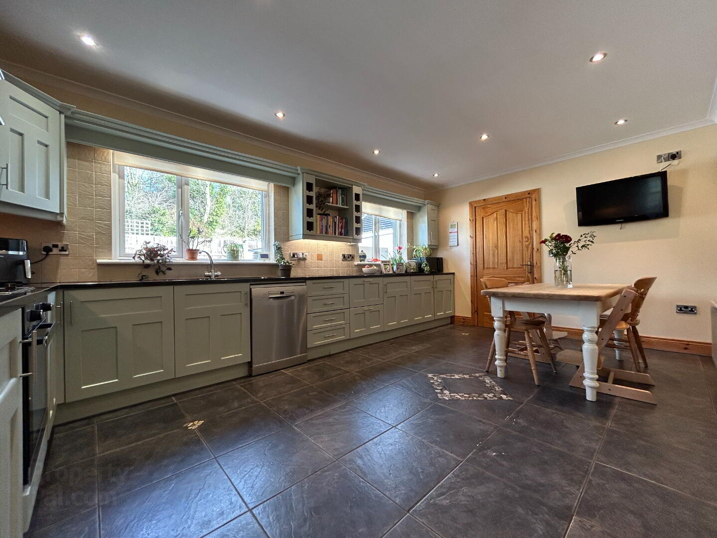 150 Roguery Road 12 of 55