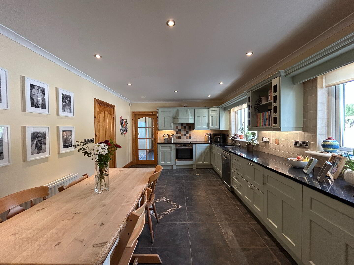 150 Roguery Road 16 of 55