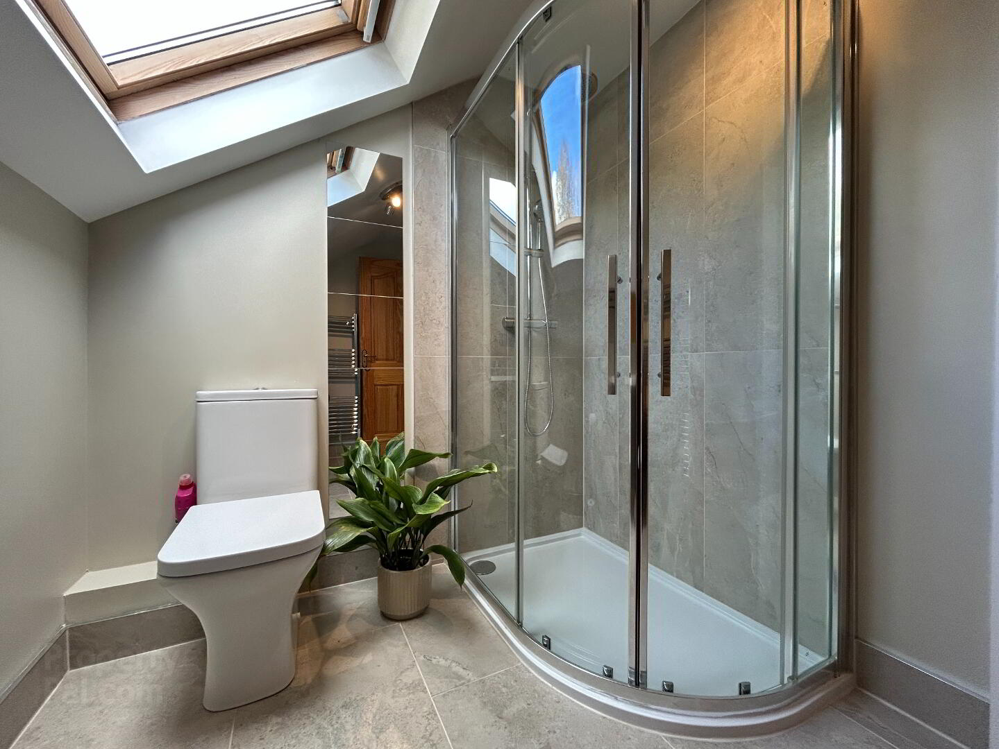150 Roguery Road 34 of 55