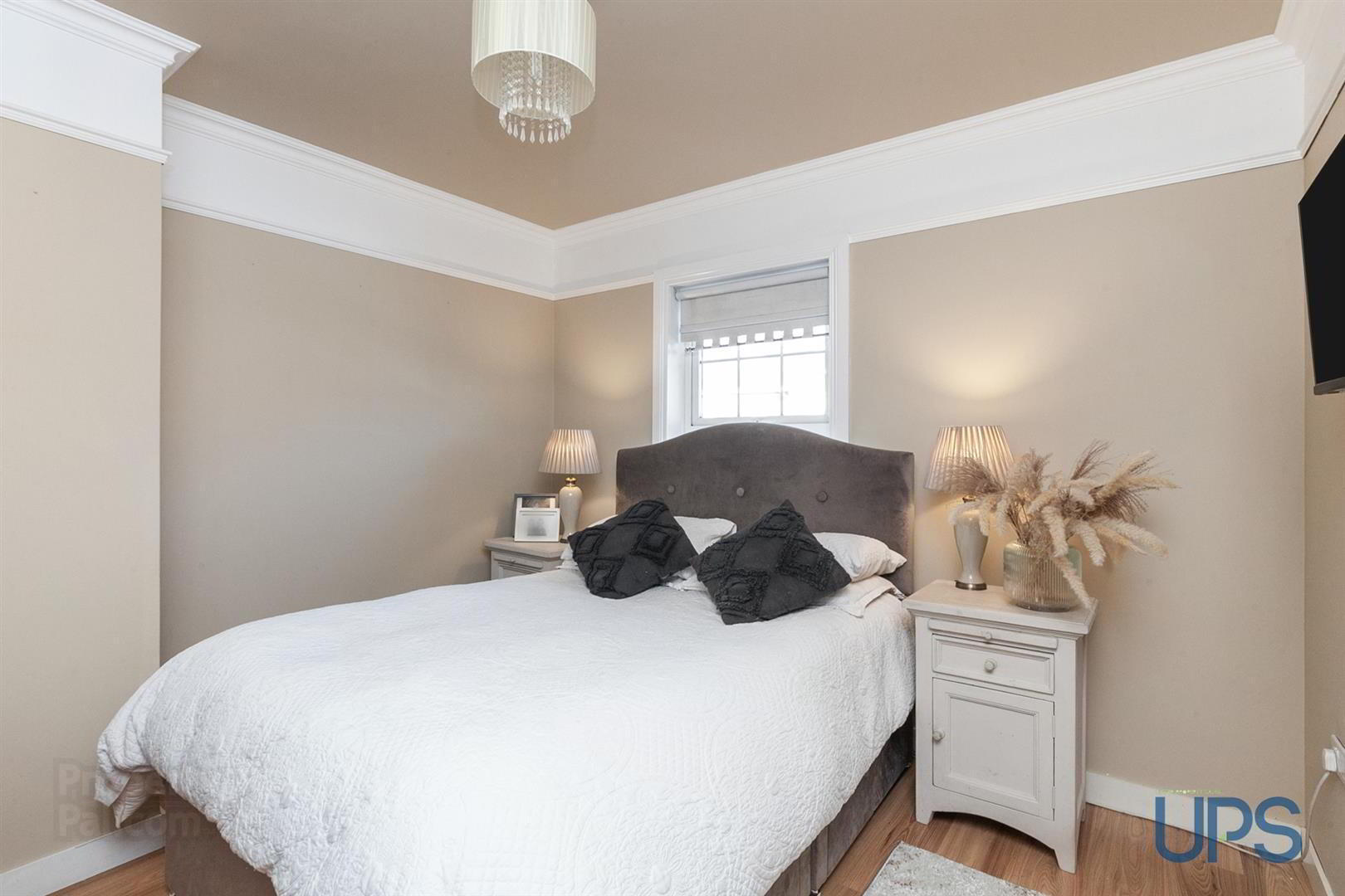 24 Mount Eagles Crescent 16 of 34