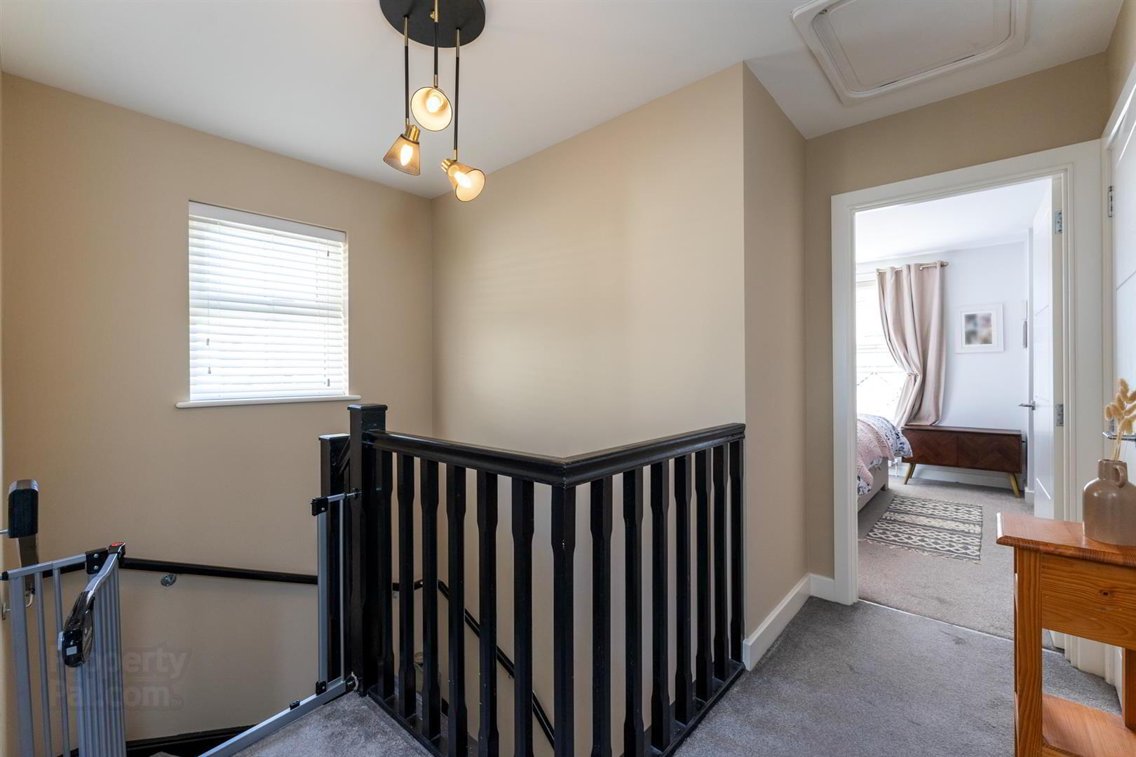 21 Rocklyn Crescent 15 of 26