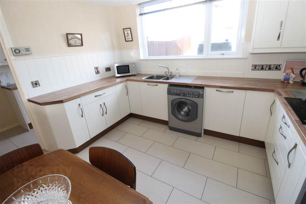 8 Beauly Drive 4 of 12