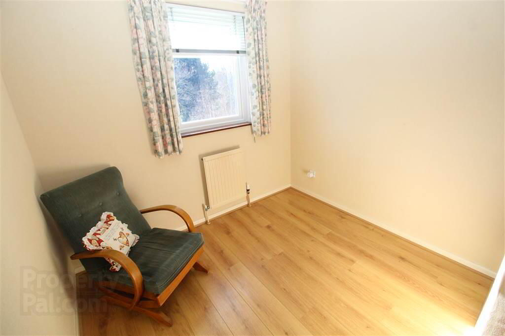 8 Beauly Drive 9 of 12