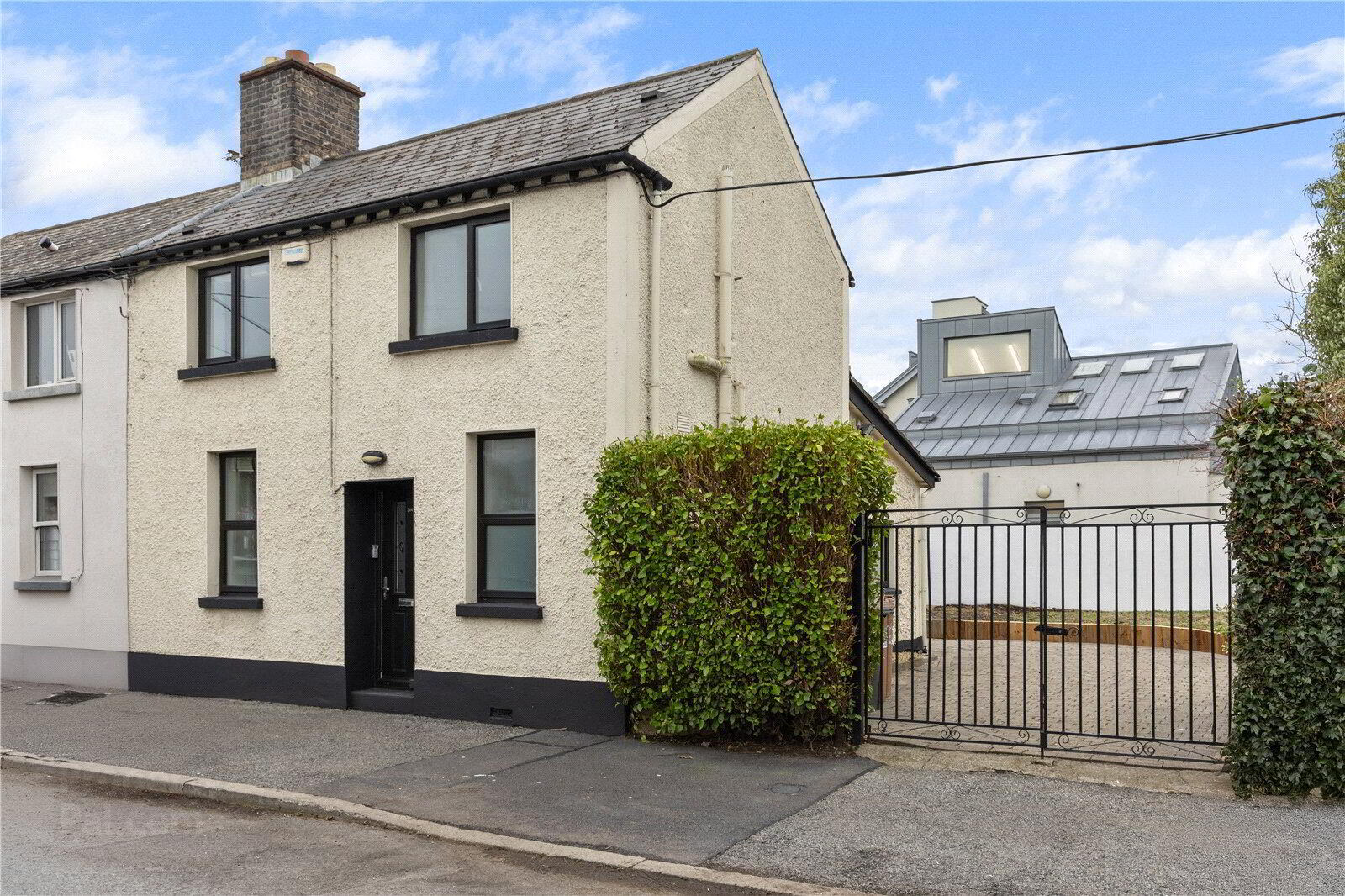 244 Foxrock Grove