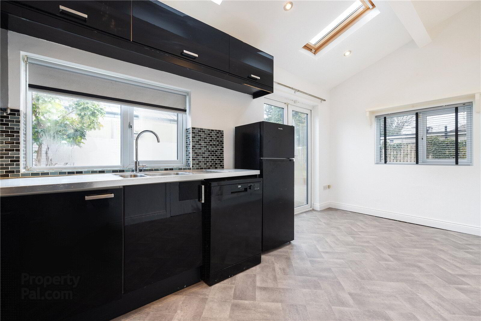 244 Foxrock Grove 5 of 11