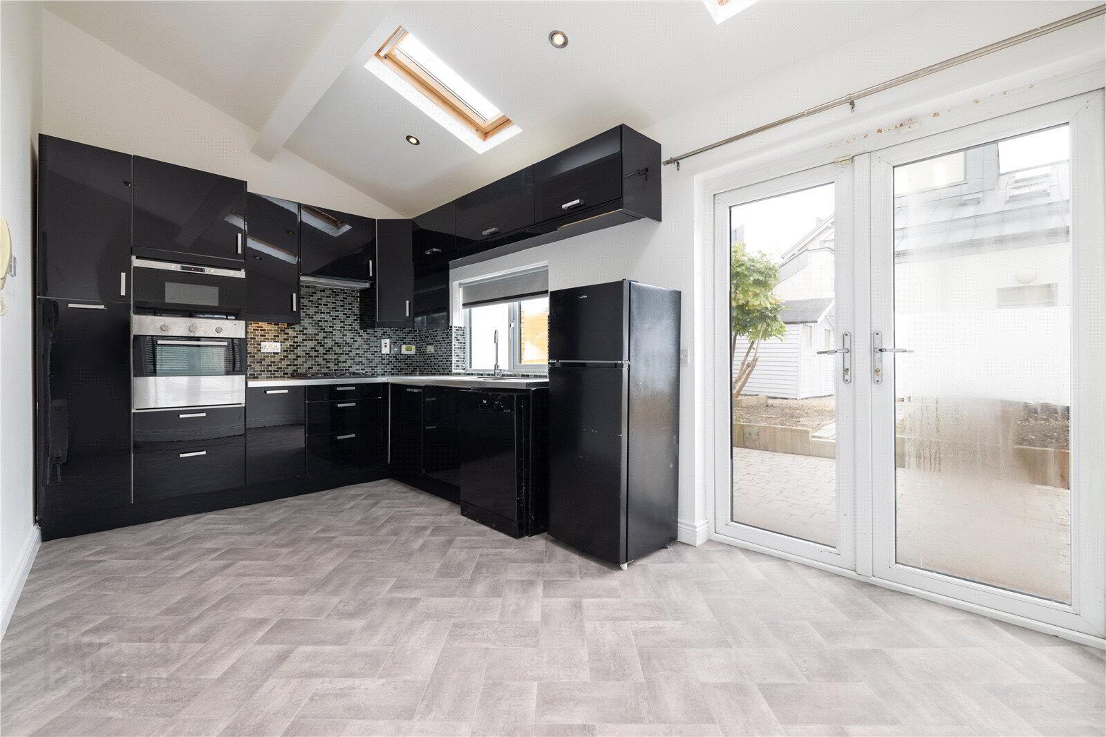 244 Foxrock Grove 4 of 11