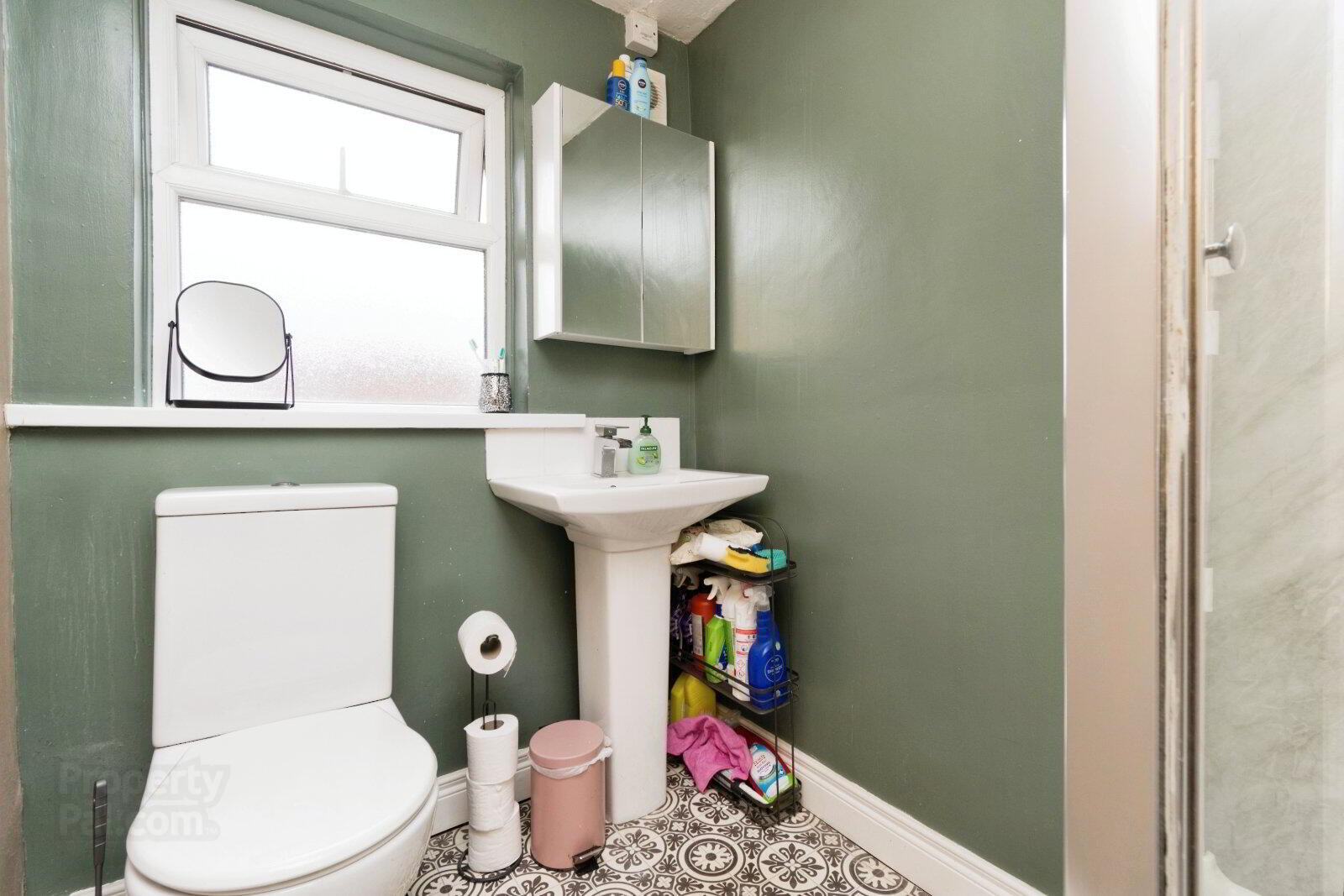 53 Fernwood Street 14 of 16