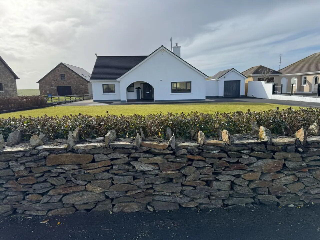 Emlybeg North, Binghamstown 1 of 42