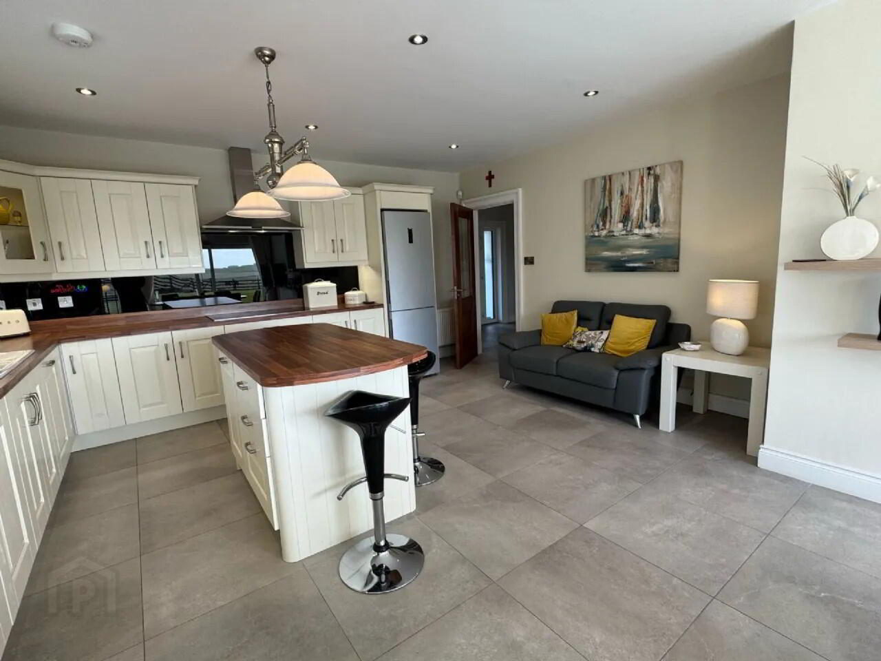 Emlybeg North, Binghamstown 5 of 42