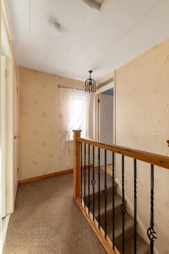 24 Oak Way 8 of 14