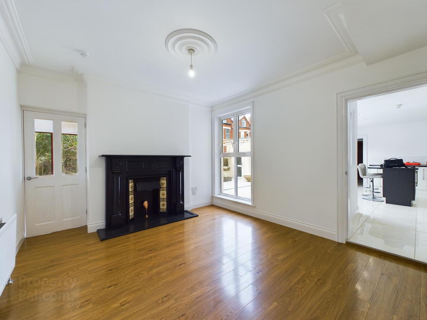166 Upper Newtownards Road 5 of 30