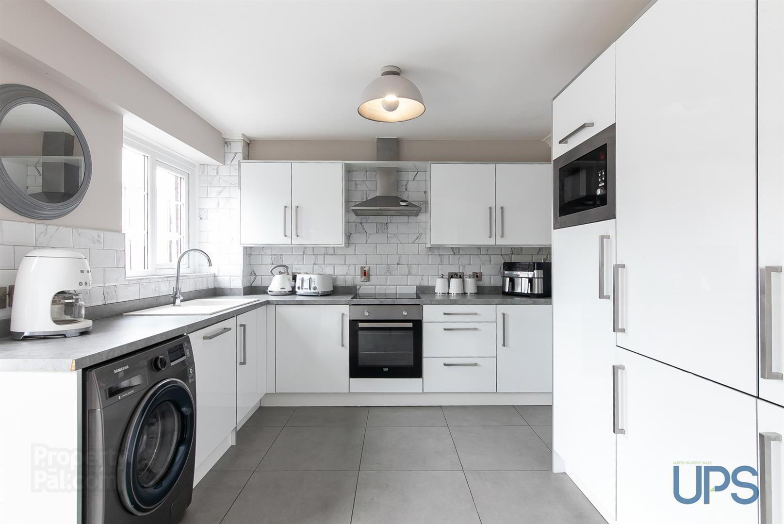 2 Glasvey Rise 11 of 25