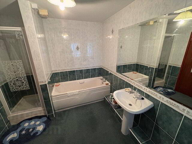 11 Brooklands Drive 14 of 15