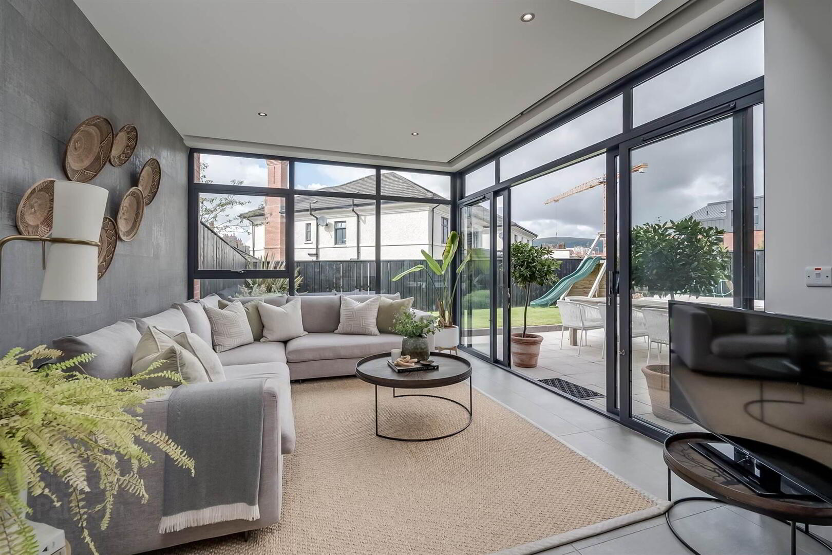 25b Harberton Park 12 of 27