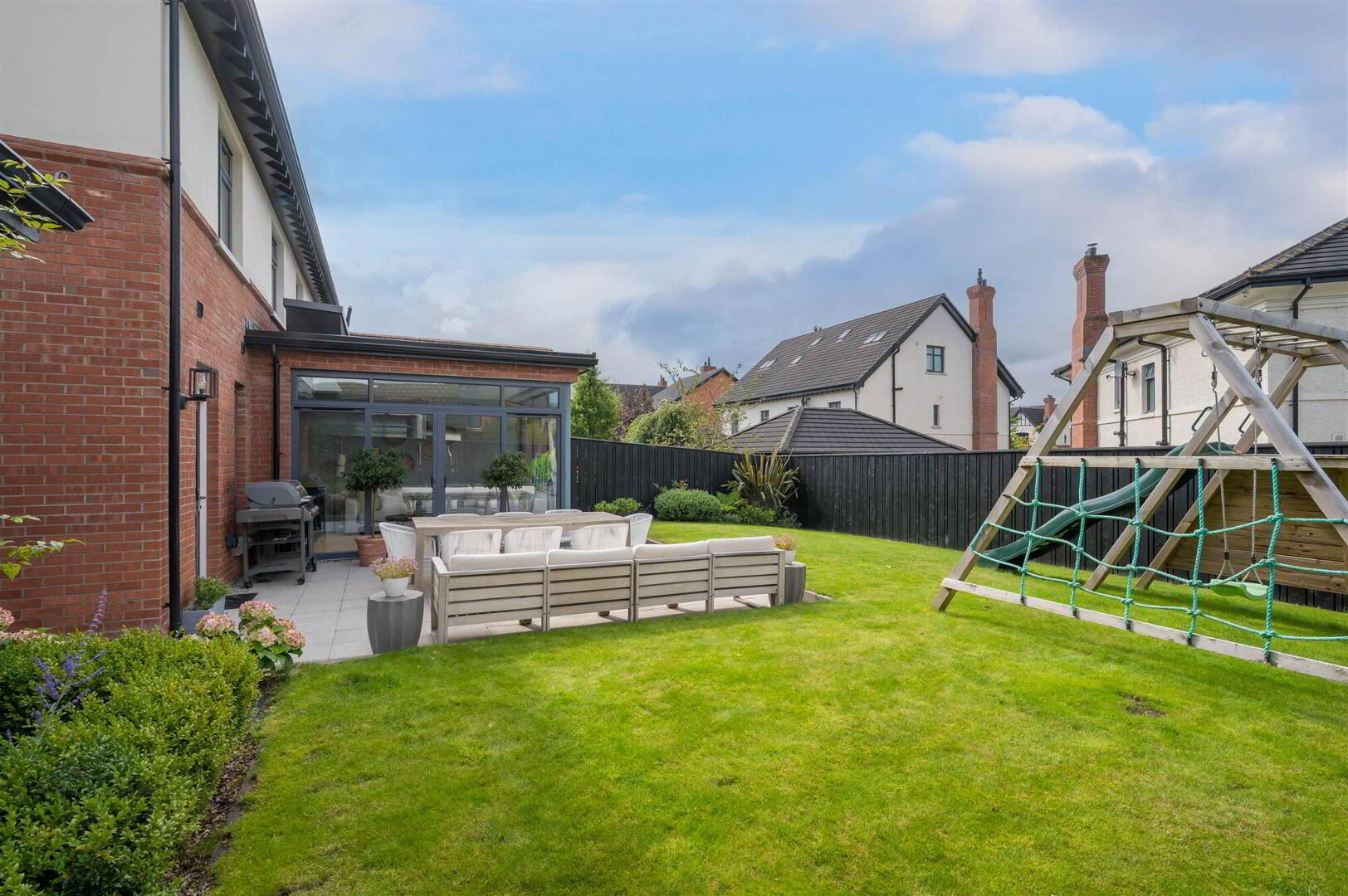 25b Harberton Park 23 of 27