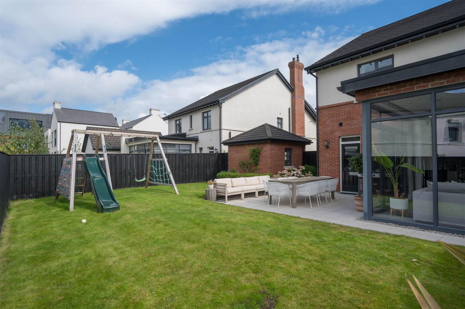 25b Harberton Park 24 of 27