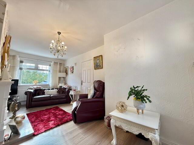 38 Glenvale Road 8 of 17