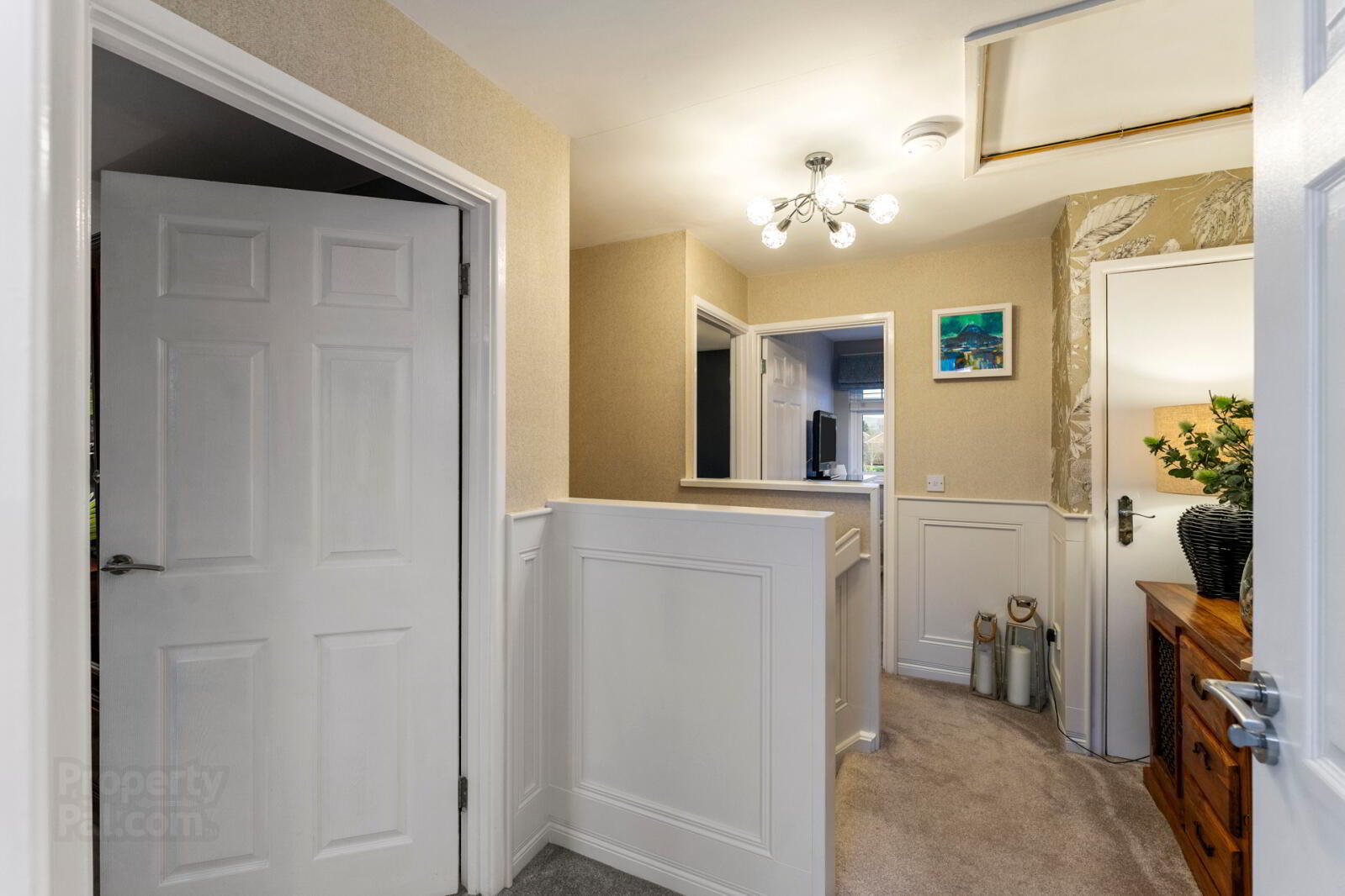 23 Laburnum Drive 13 of 24