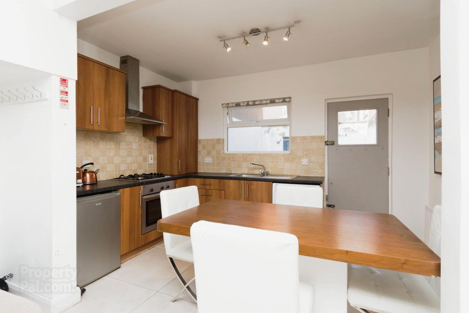 19 Laganvale Street 4 of 18