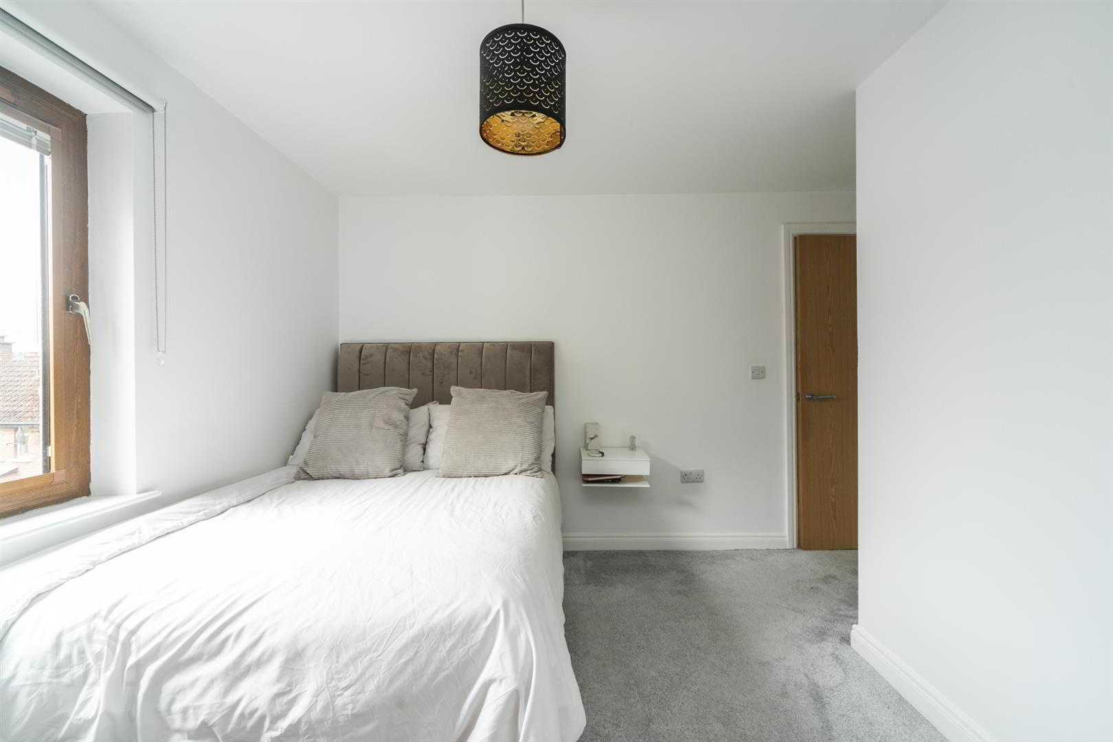 Apt 5, 2a Summerhill Avenue 18 of 24