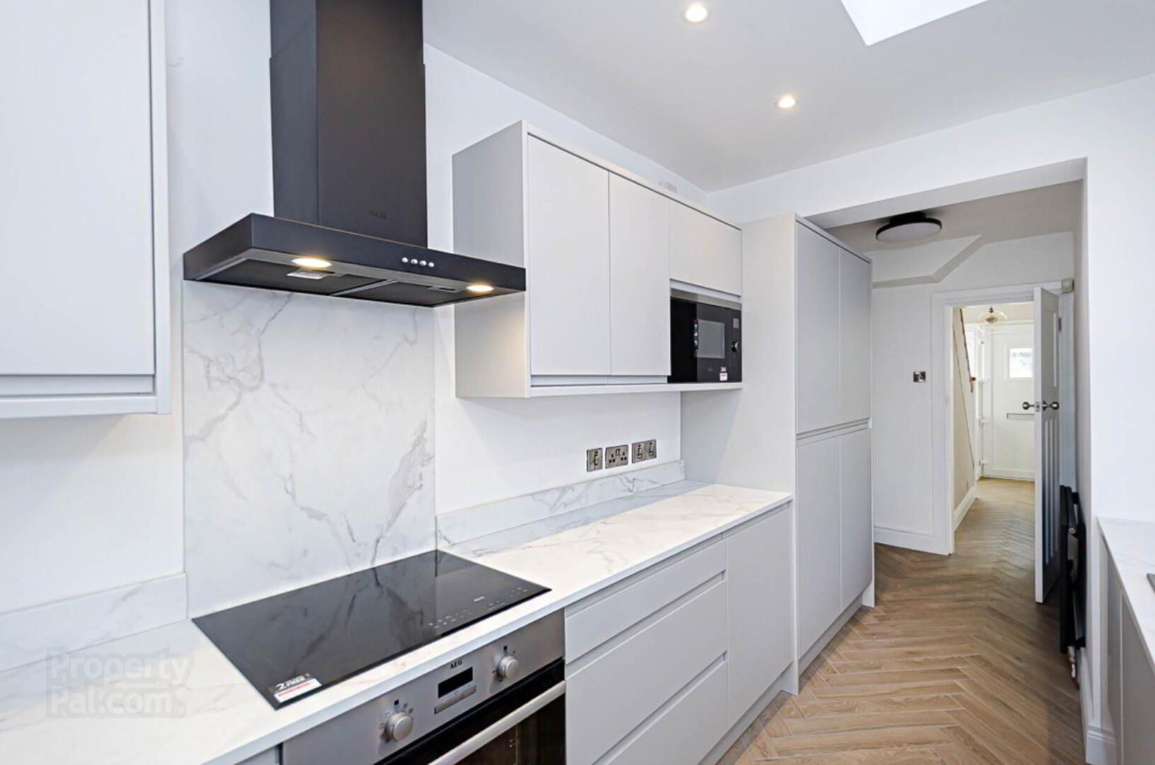 25 Lismain Street 10 of 46