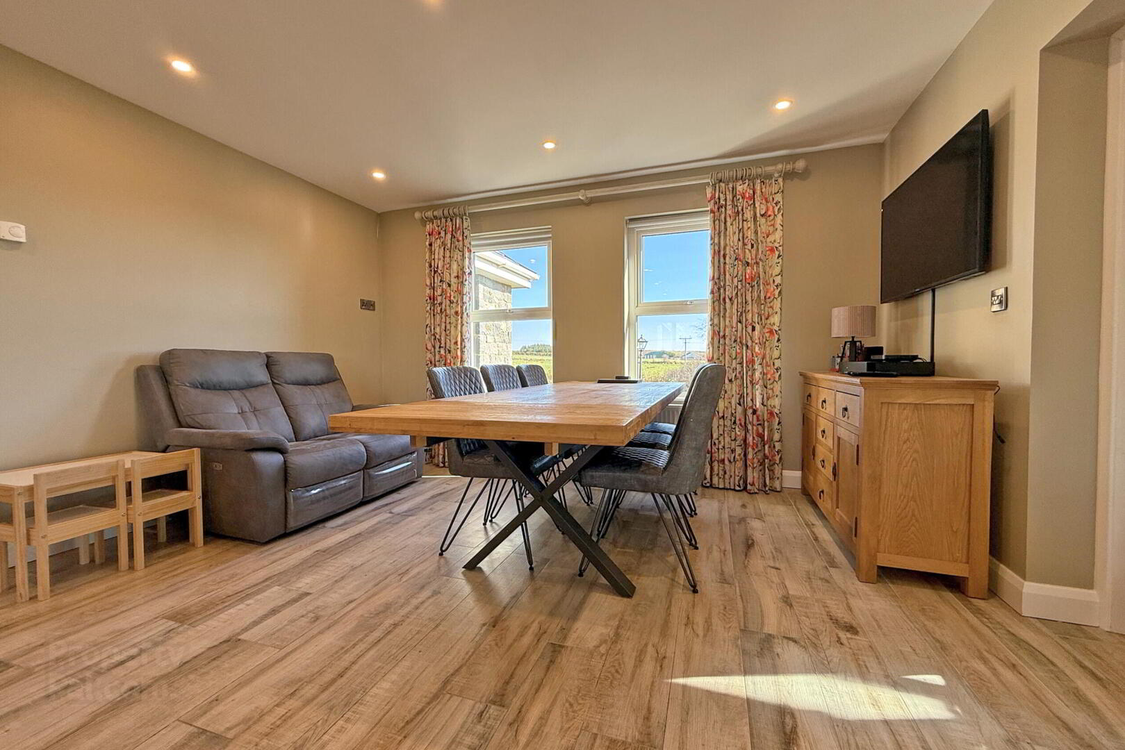 105 Straid Road 6 of 25