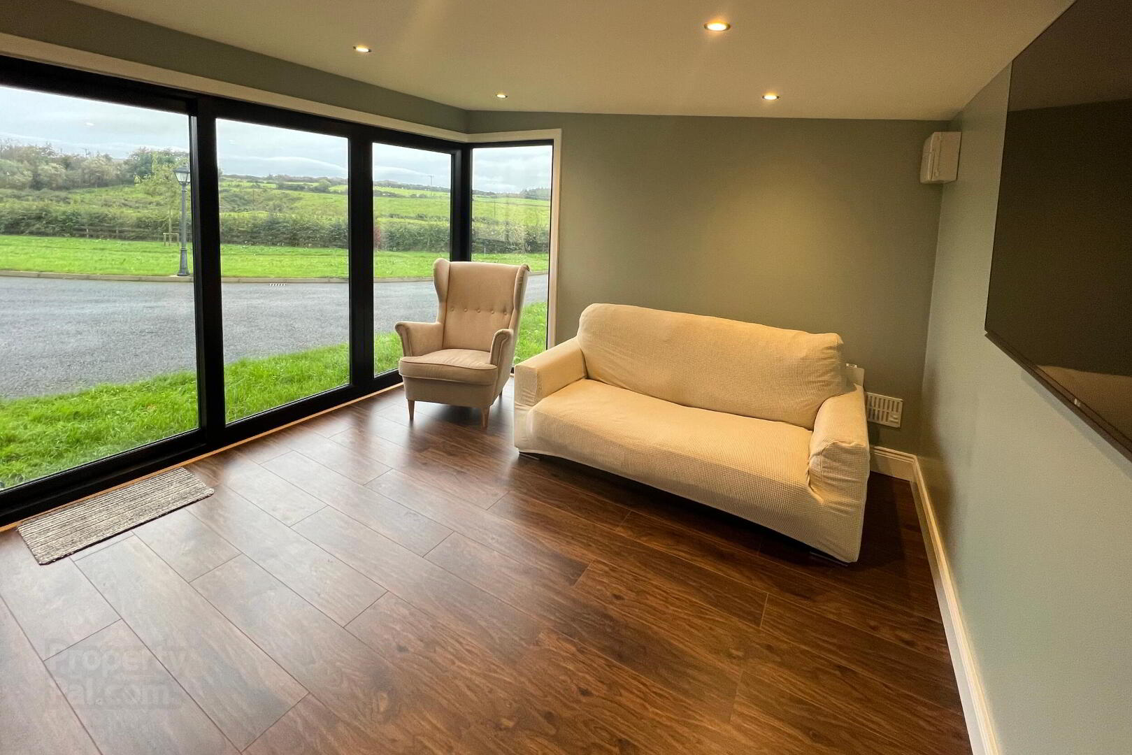 105 Straid Road 23 of 25