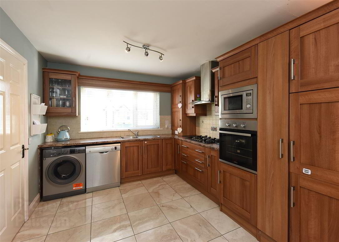 20 Avondale Mews 4 of 44