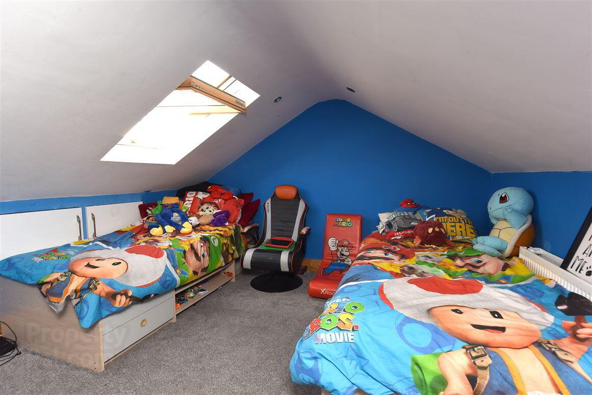 20 Avondale Mews 18 of 44