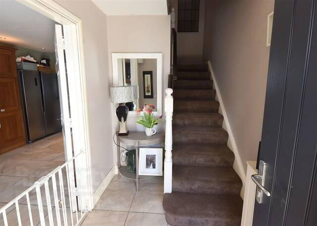20 Avondale Mews 25 of 44