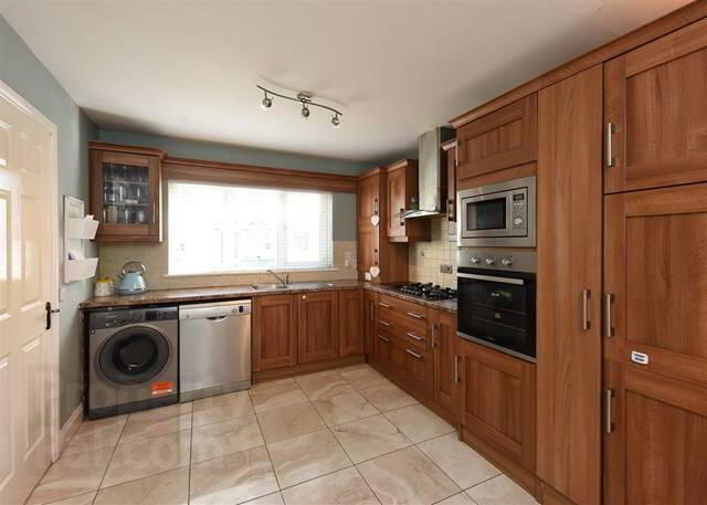 20 Avondale Mews 26 of 44