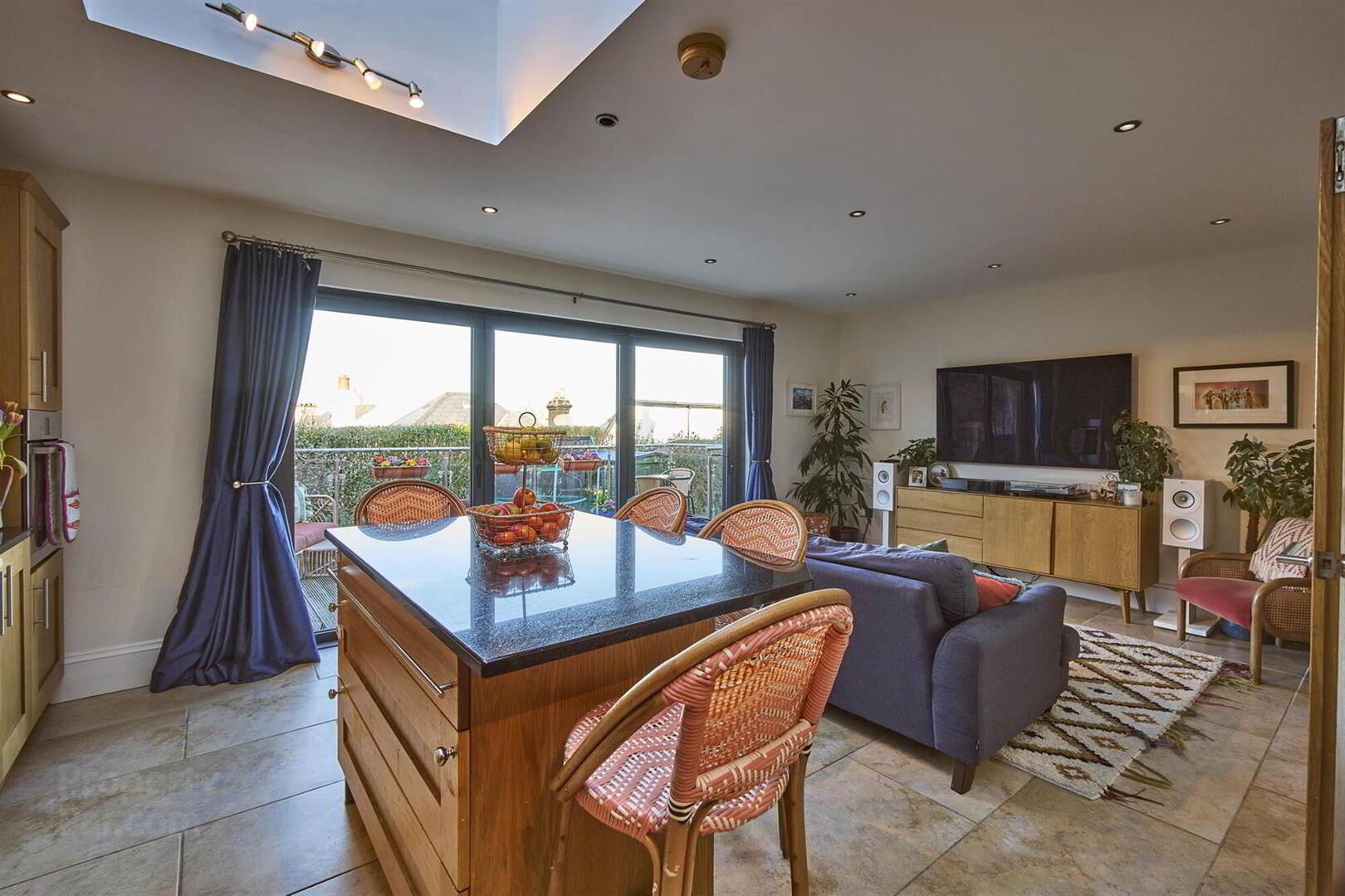 35 Clifton Road 11 of 27