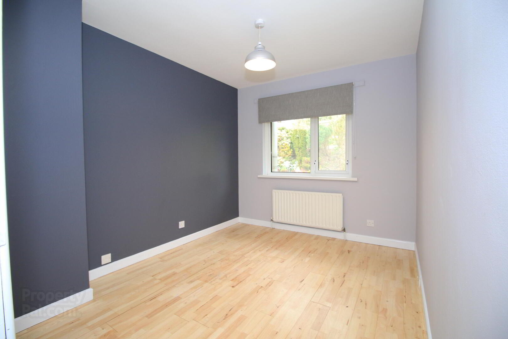 13 Upper Malone Crescent 8 of 12