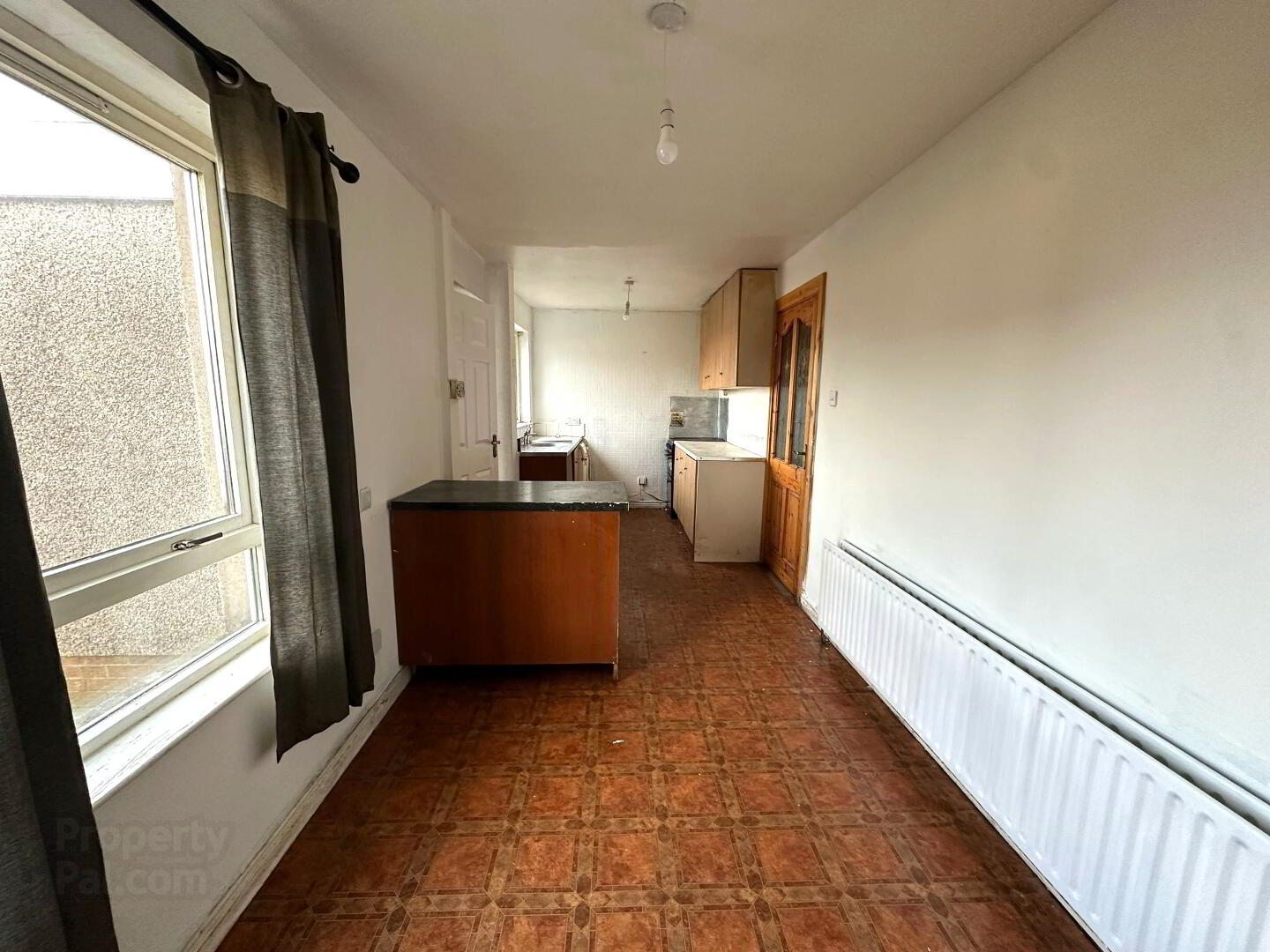 14 Fairgreen Park 4 of 6