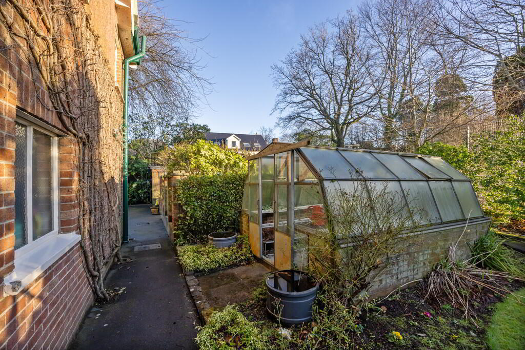 33 Cadogan Park 44 of 54