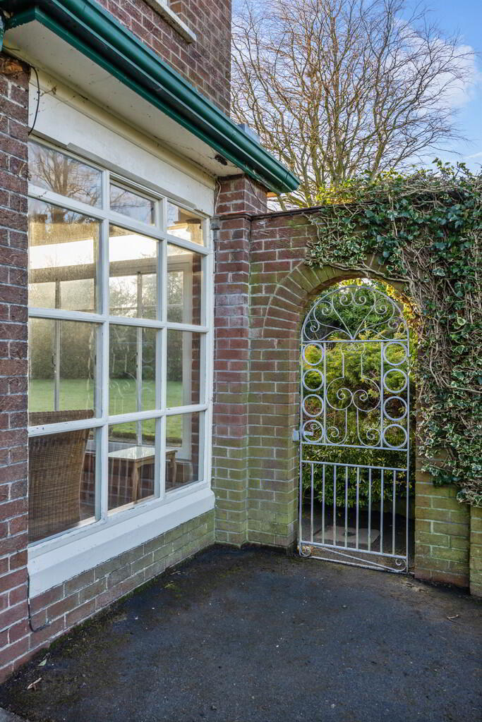 33 Cadogan Park 45 of 54