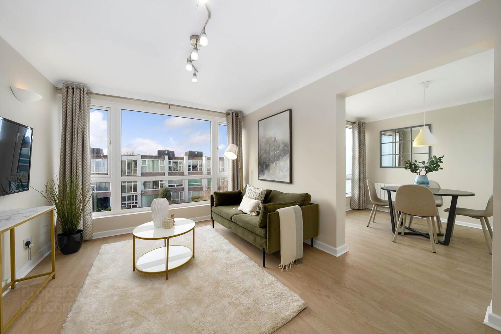 Apartment 6 Woodview Court 6 of 30