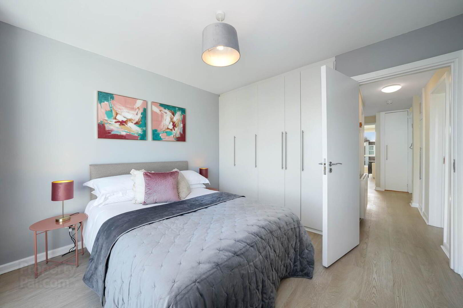Apartment 6 Woodview Court 19 of 30