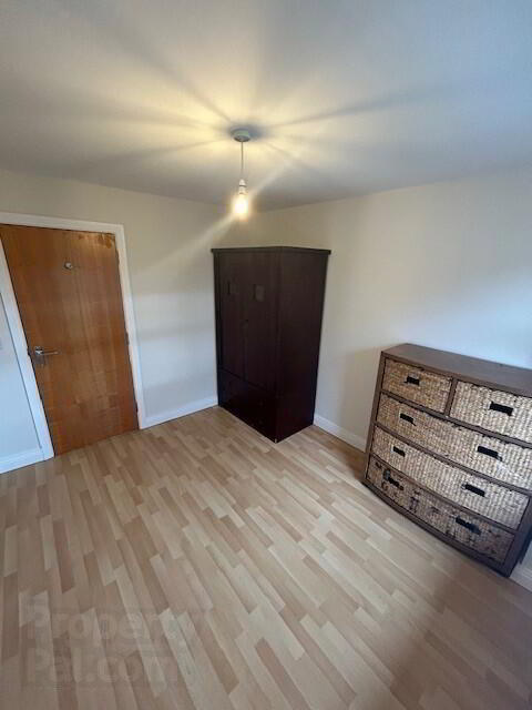 67a Kings Road 13 of 19
