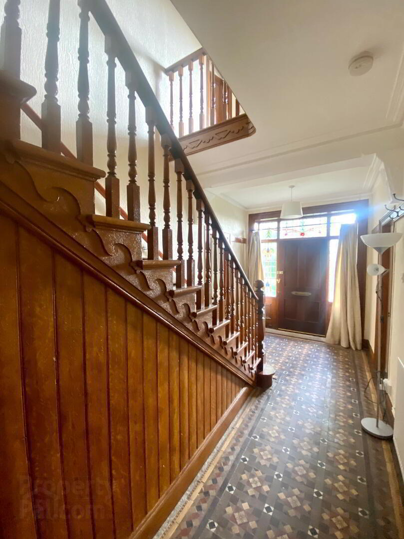 'Lisnisk House', 82 Moyan Road 5 of 18