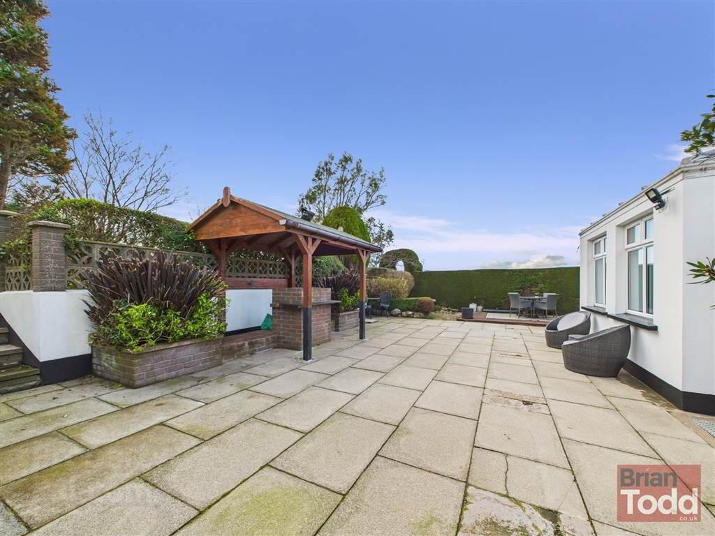Brustin Brae Road 14 of 27