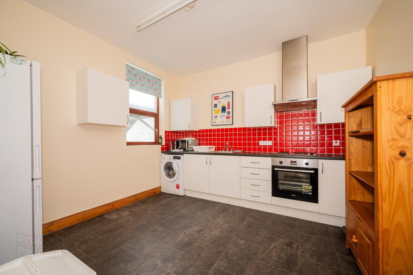 Apt 2, 32 Malone Avenue 6 of 13