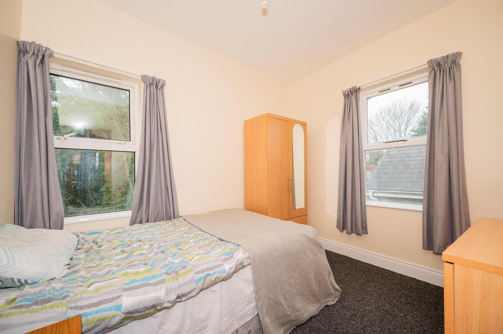 Apt 2, 32 Malone Avenue 8 of 13